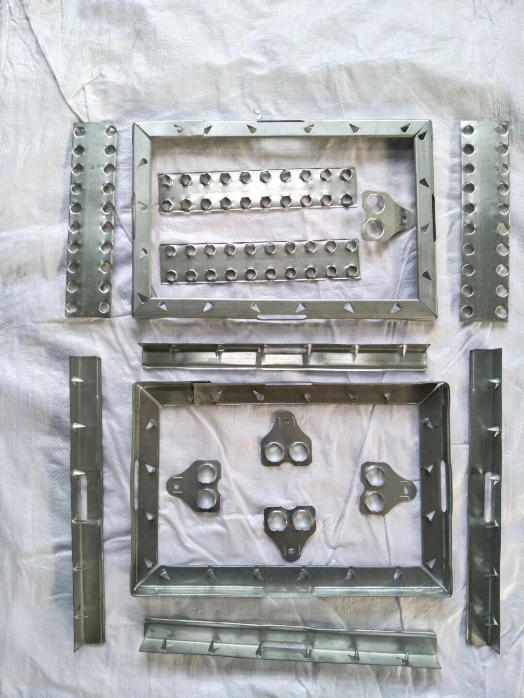 钢带木箱 thumbnail 2